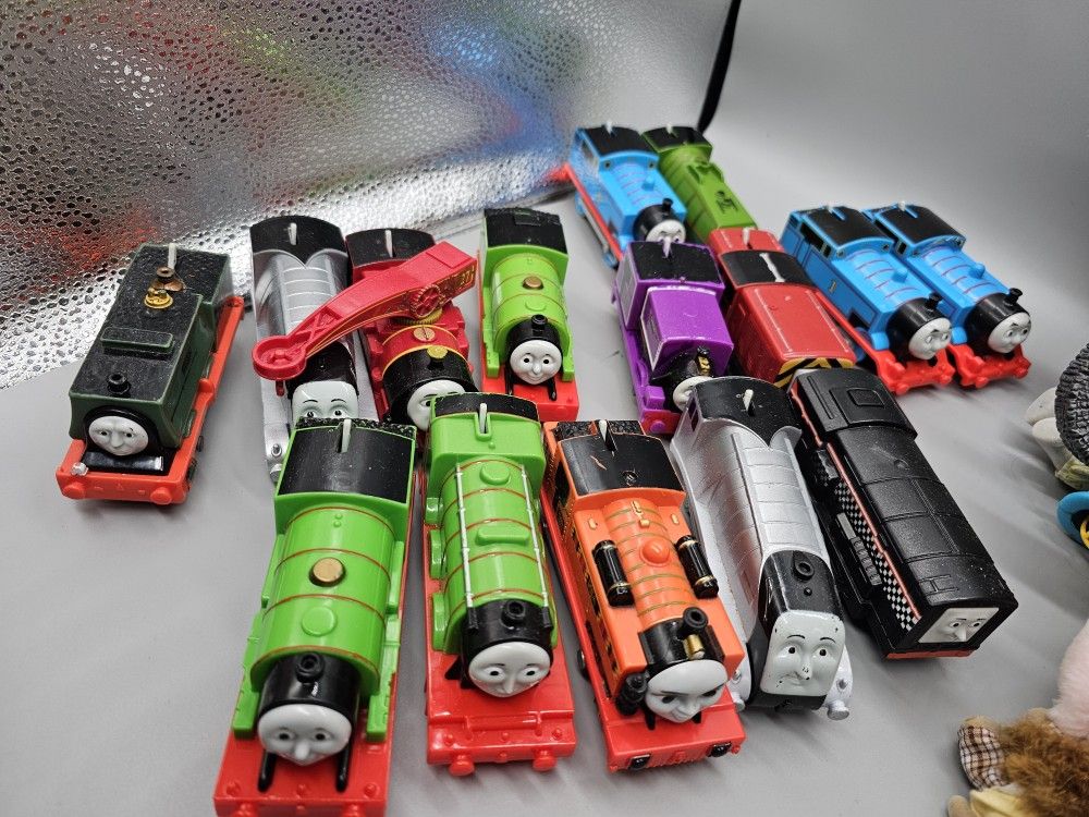 Large Collection Of Thomas Motorized Trains. $12 Each Or $10 Each For 3 Or More