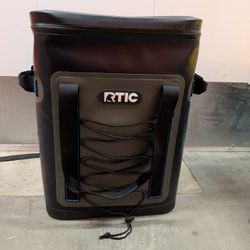 RTIC Cooler Backpack 