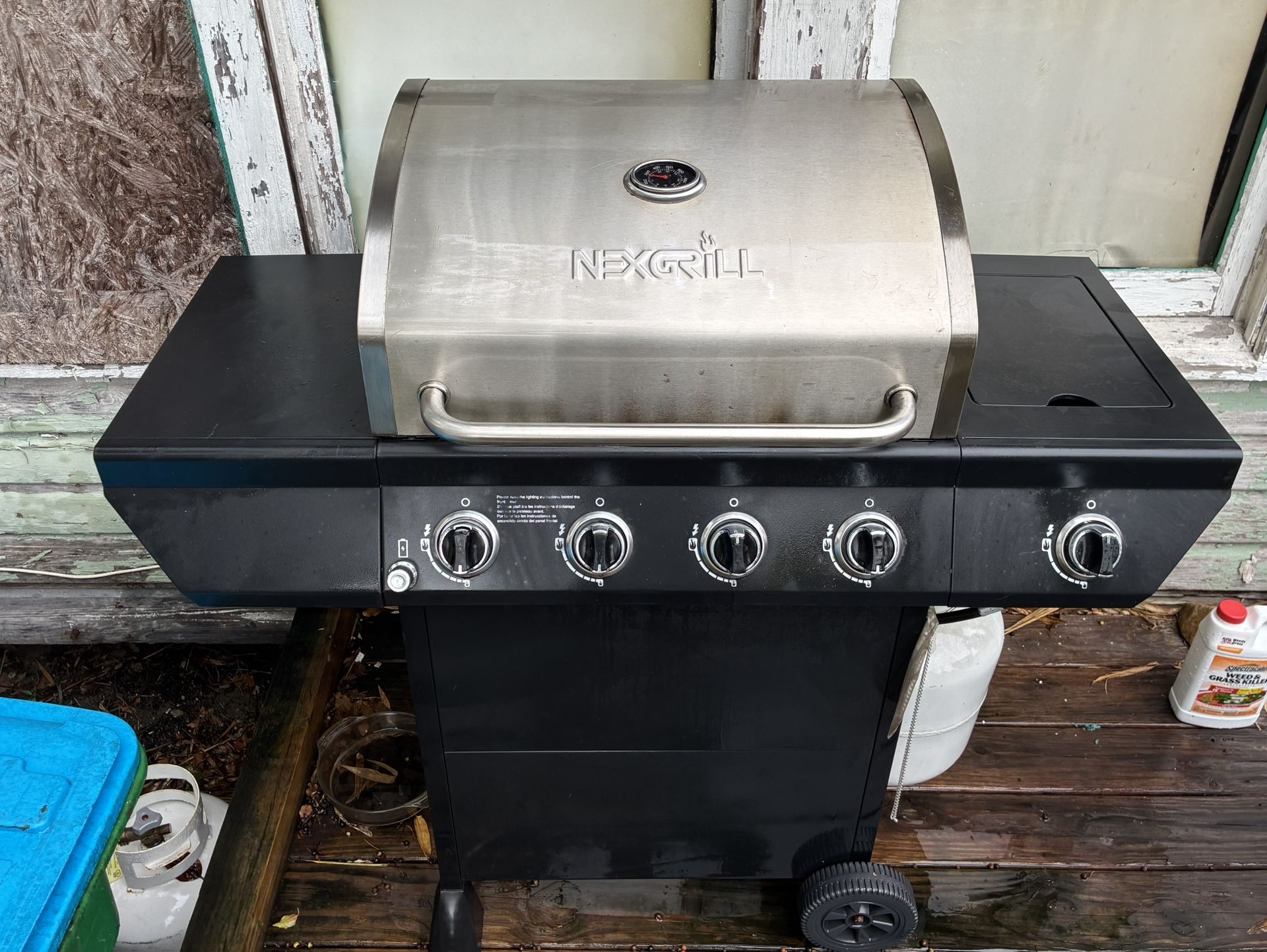 NEXGRILL - 4 Burner Grill w/ Stove Top Burner  - Canvas Cover & Spare Tank (full) Included!