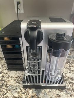 Nespresso Lattissima DeLonghi Machine