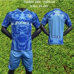 Uniforme fútbol azul 2025–2026