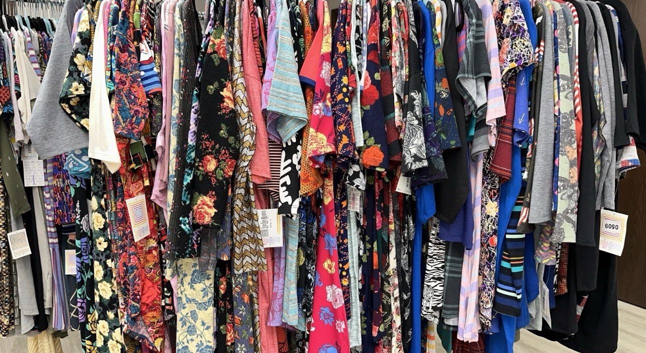 300+ Pieces Of luLaRoe Ladies Clothing $1500 OBO