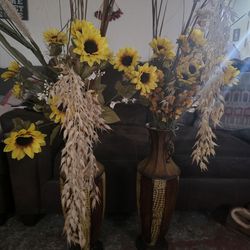 Set of vases with flowers