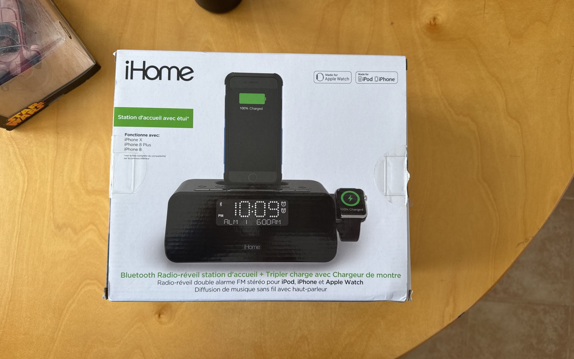 iPhone X,8,8+ Docking Clock Radio And Triple Charging Incl Watch
