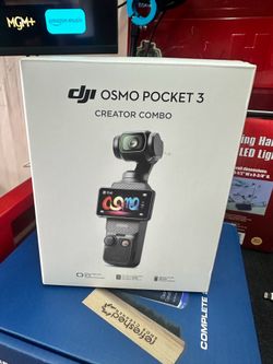 DJI Omso pocket 3 creators combo video camera