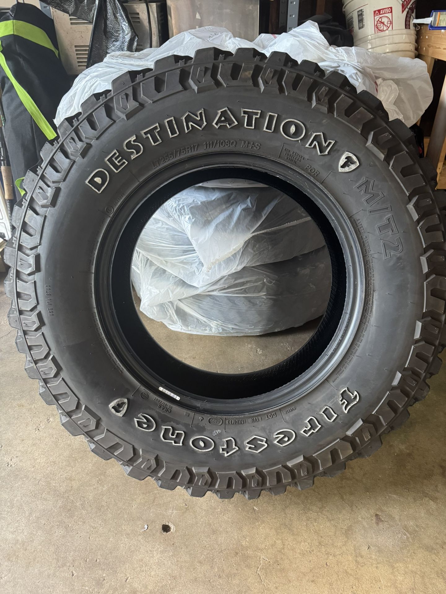 Firestone M/T tires 255 75 17