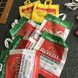 7-Burlap ZIPPERED  Shopping Bags