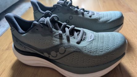 Saucony Triumph 23