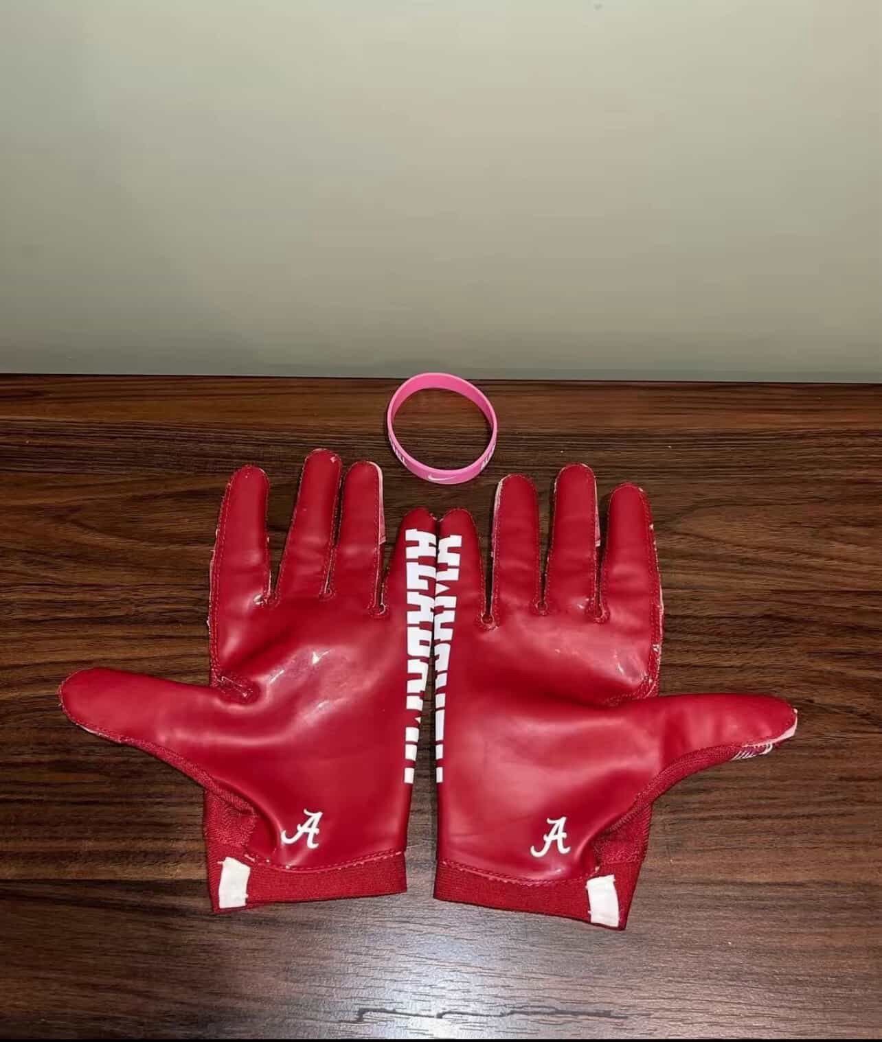 Alabama college gloves