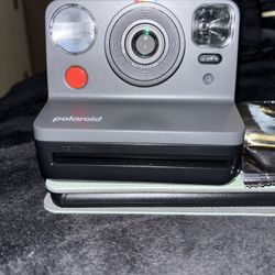 Polaroid Now Generation 2 i-Type Instant Camera 