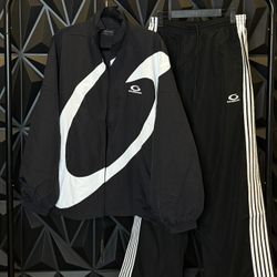 Balenciaga Track Suit 🔥