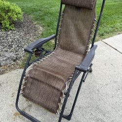 Brown Zero Gravity Chair with Pillow and Cupholder! 