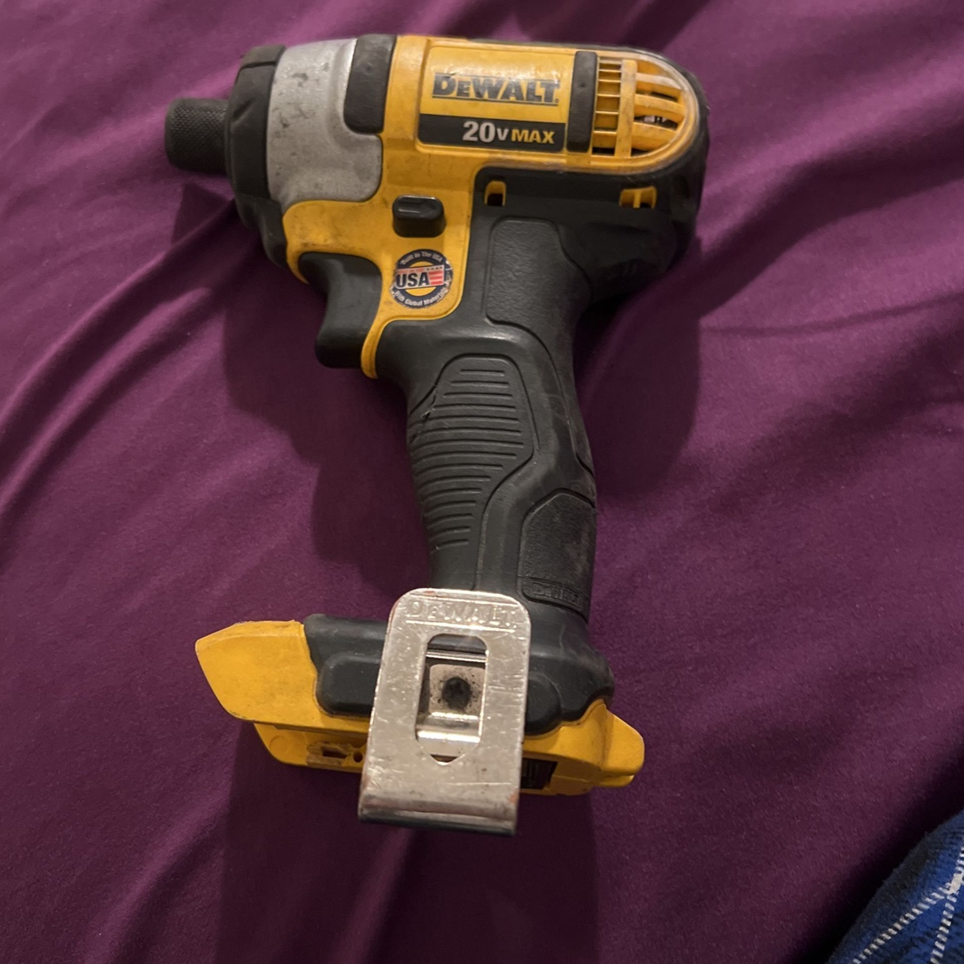 Dewalt DCF885 20V MAX Li-Ion 1/4 in. Impact Driver (Tool Only)