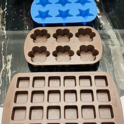 3 Of Wilton Silicone Molds For Bite-side Brownie Squares, 6-cavity