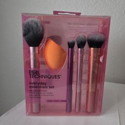 REAL TECHNIQUES FULL FACE MAKE-UP BRUSH AND SPONGE SET, NEW SEALED BOX