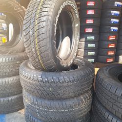 255/70/18 BRIDGESTONE (4 GOOD USED TIRES)