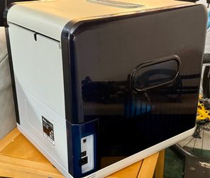 3-D Printer: XYZprinting