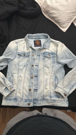 Light Wash Distressed Denim Jacket