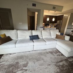 Sectional couch 