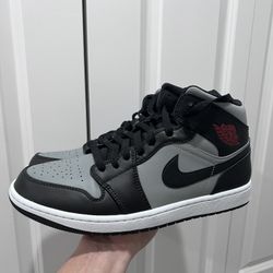 Air Jordan 1 Mid - Size 11