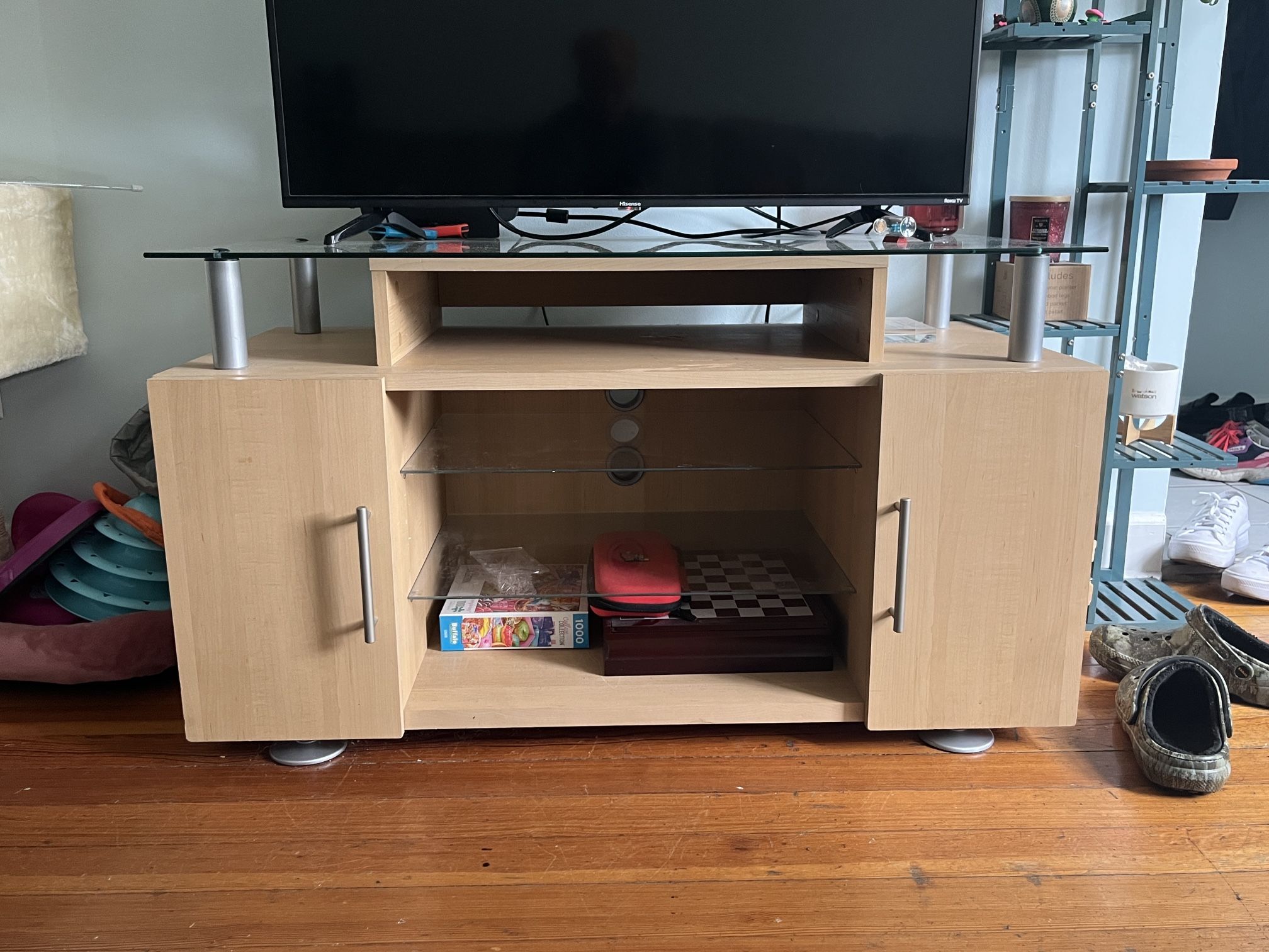 Wood TV Stand/entertainment Console With Storage 