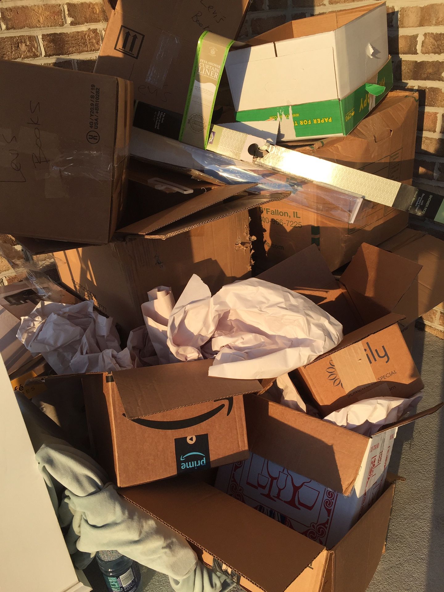 Free moving boxes and paper