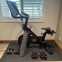 EXCELLENT CONDITION Peloton Bike for sale!