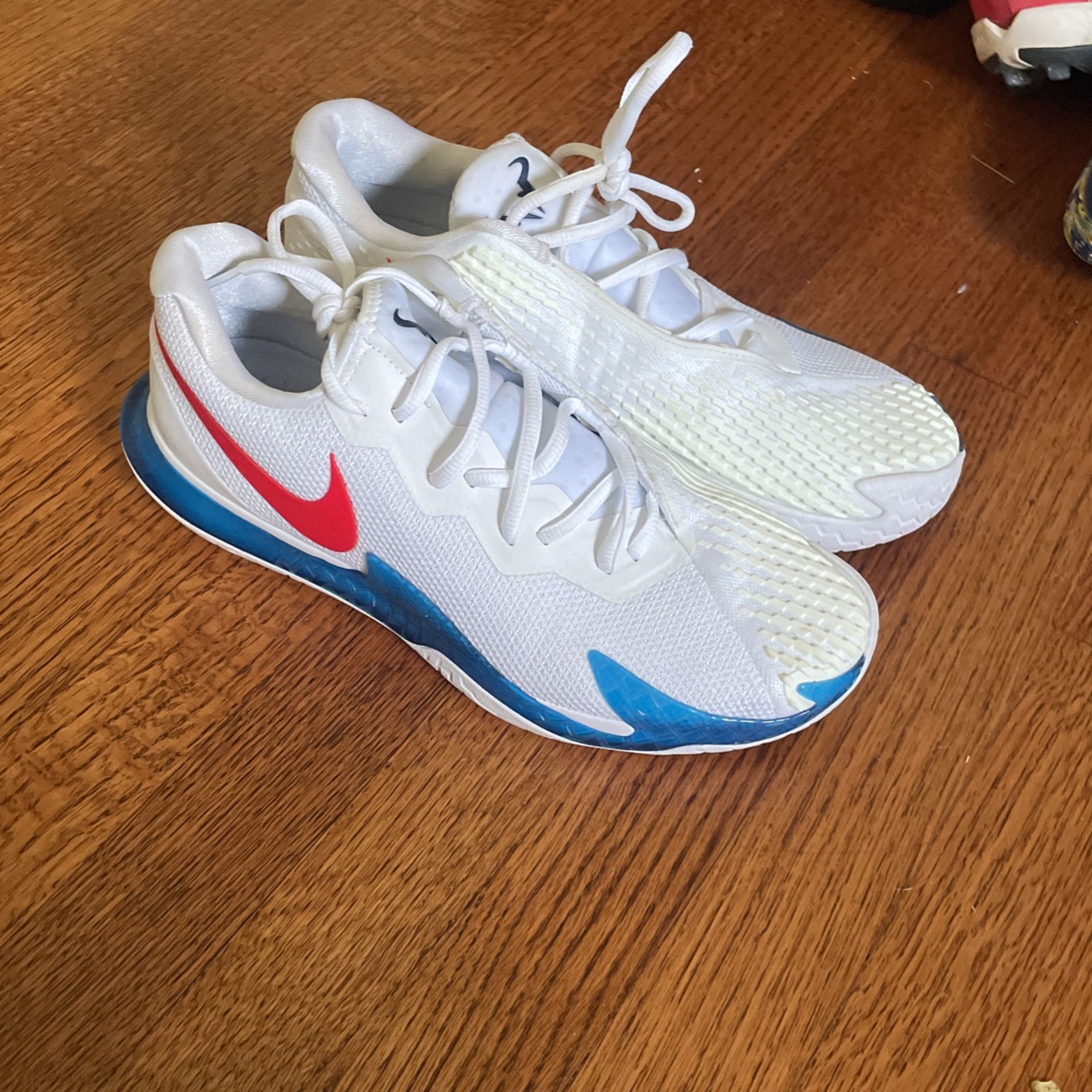 Men’s Nike Tennis Shoes Size 9 