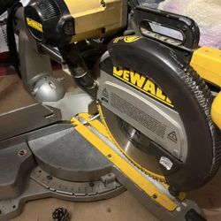 Dewalt 12 In Dbl Bevel ,slide Miter Saw