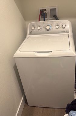 Washer and Dryer set (not sold seperate)