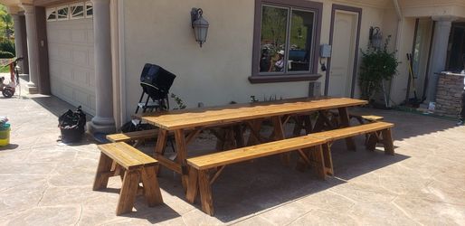 Classic Style Wood Picnic Tables