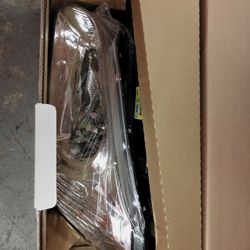 2001 Nissan Maxima Headlight