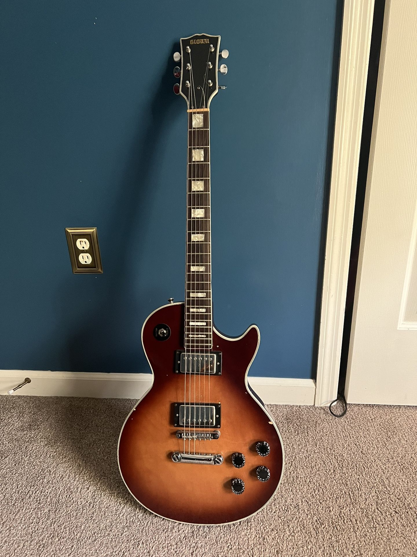 Global “Les Paul” Electric Guitar