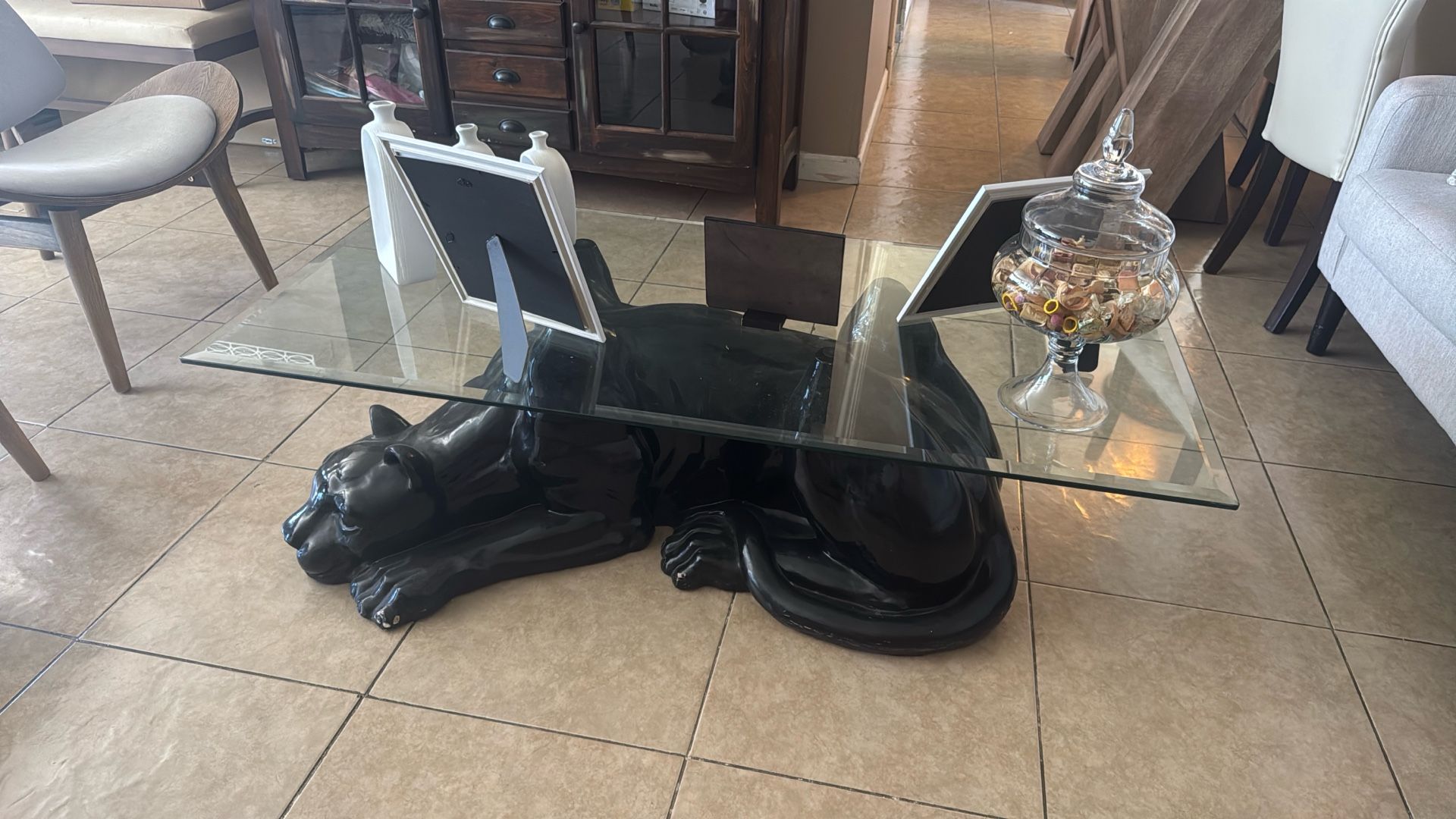 Black panther table
