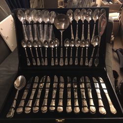 WM. Rogers & Sons Enchanted Silver Plated Flatware Pieces