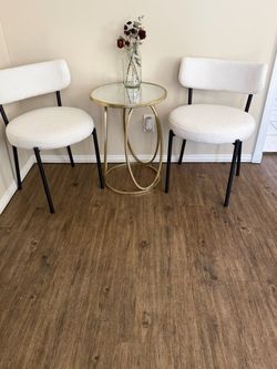 Set of 4 chairs