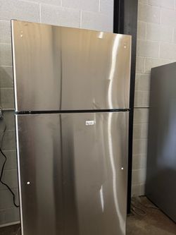 17.5 cu. ft. Top Freezer Refrigerator in Stainless Steel, ENERGY STAR