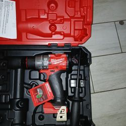 Milwaukee M18 Fuel Hammer Drill