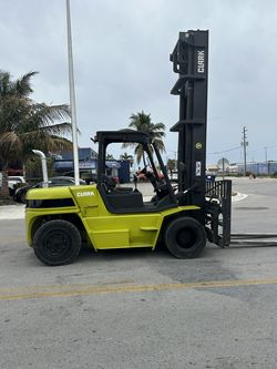 Forklift Clark