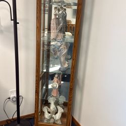 4 Vintage LLadro and 1 M. Requena Porcelain