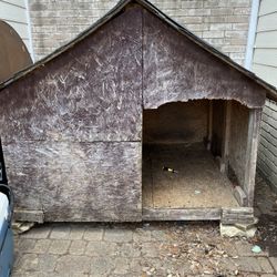 XXL Dog house Need Gone! OBO