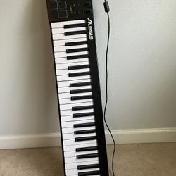 Alesis 49 Key Midi Keyboard 