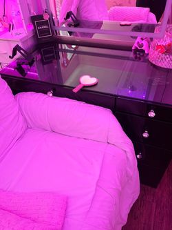 Black Vanity