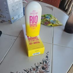 SPF 50. BODY LOTION