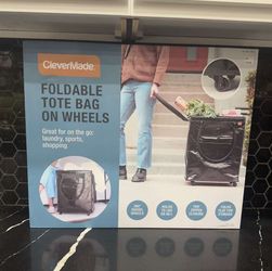 Foldable tote bag on wheels