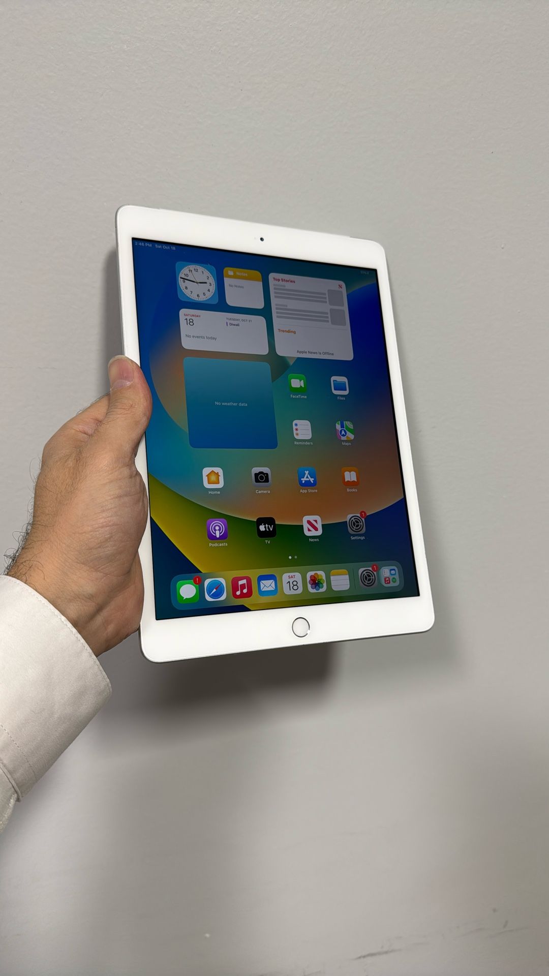 iPad 7th Generation WiFi & Cellular