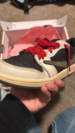 Kids Travis Scott shoes size 1.5