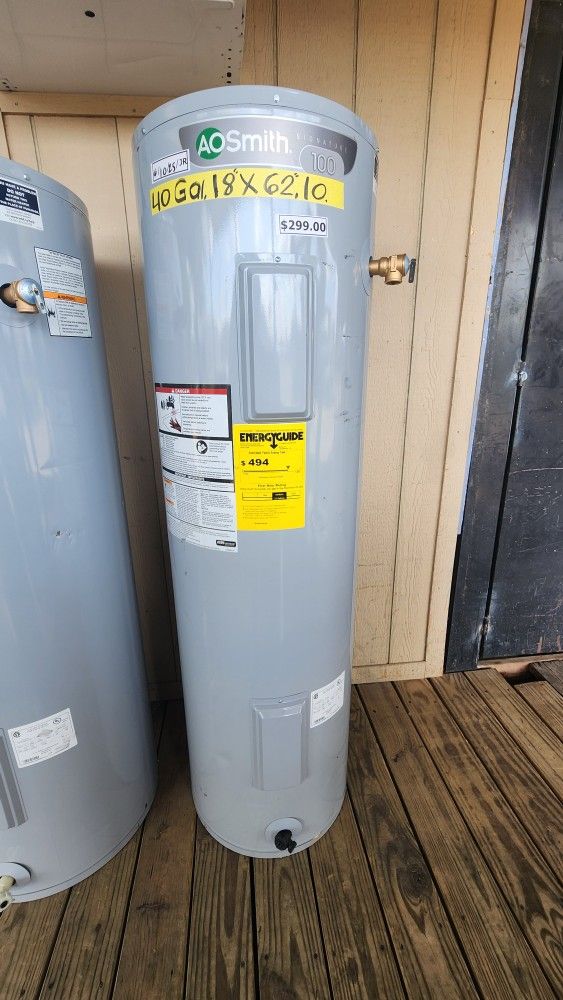 AO SMITH 40 GALLON ELECTRIC WATER HEATER WITH 1YEAR WARRANTY 1AÑO