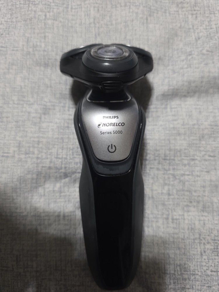 Shaver Phillips Norelco 5000