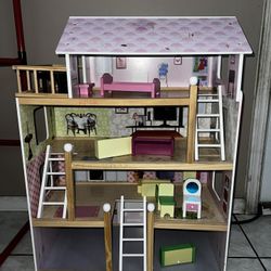 Wooden Dollhouse 